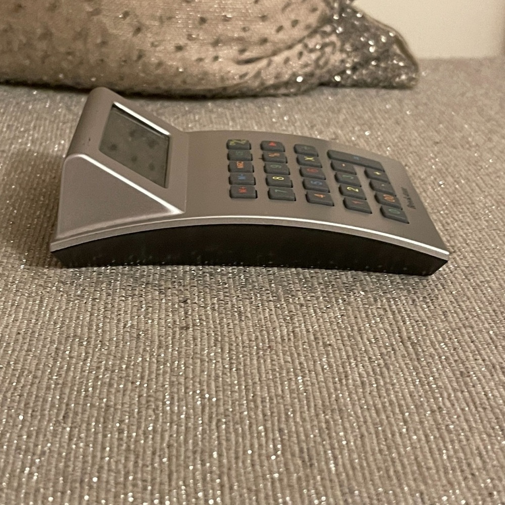 Color changing Brookstone calculator - Picture 8 of 13